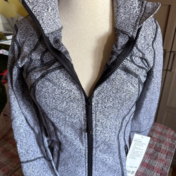 Lululemon Define Jacket - Picture 2 of 5